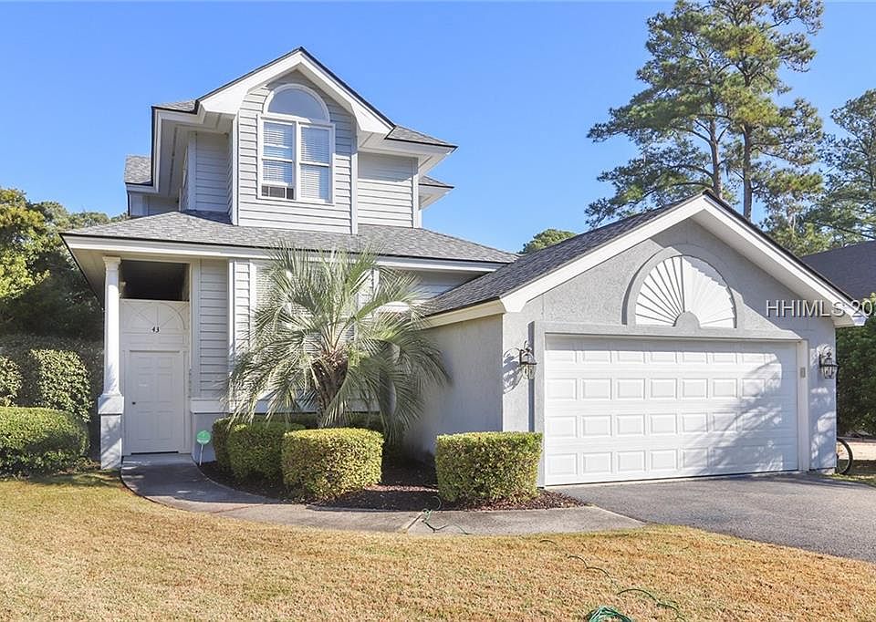1st image of 43 Royal Pointe Dr