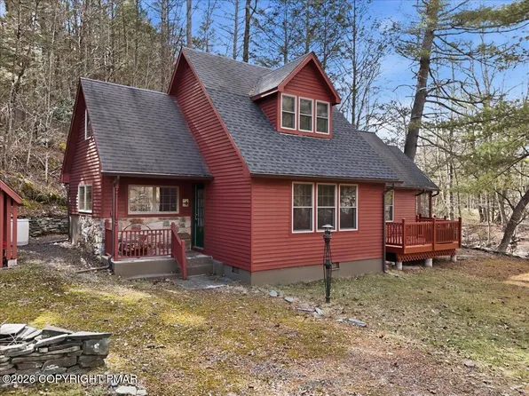 667 Sylvan Cascade Rd, Henryville, PA 18332