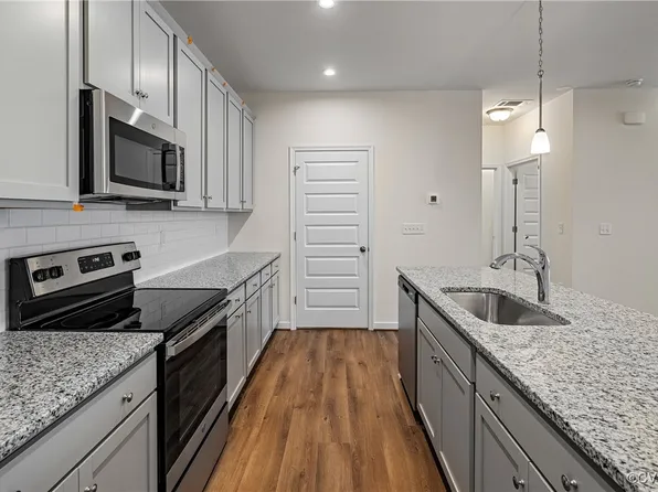 5304 Twisting Vine Ln #104, Glen Allen, VA 23059