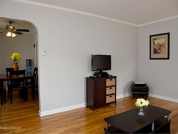 3rd image of 29 Beechhurst Ave