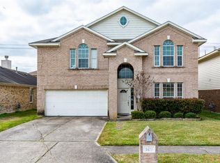 7427 Roseshire Ln, Baytown, TX 77521