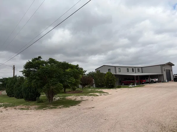 112 County Road 318m, Seminole, TX 79360