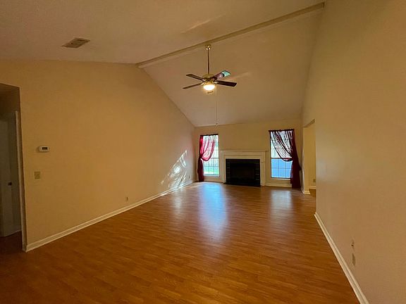 2nd image of 109 Waterman Rd