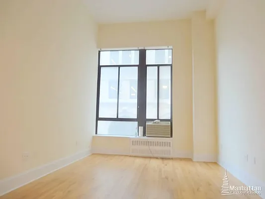 Rented by Manhattan Connection | media 14