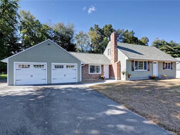 14 Hoover Lane, Enfield, CT 06082