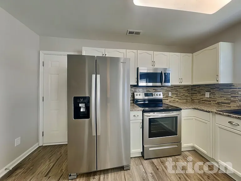 2120 Ballingarry Dr — Photo 7
