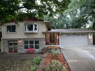 2359 Uplander Dr NW, Andover, MN 55304