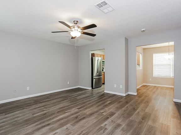 4th image of 3148 Heritage Ln