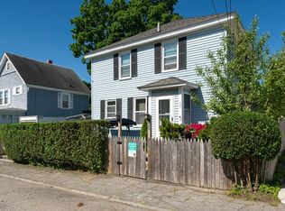 35 Morey St, Lowell, MA 01851