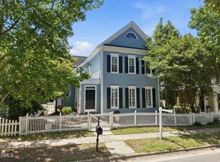 807 Carpenter Town Ln, Cary, NC 27519