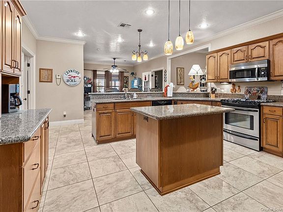 5th image of 4910 Bayview Ln