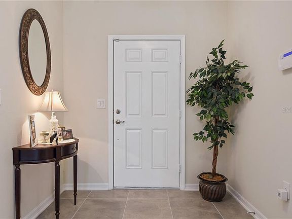 3rd image of 847 Bay Bridge Cir