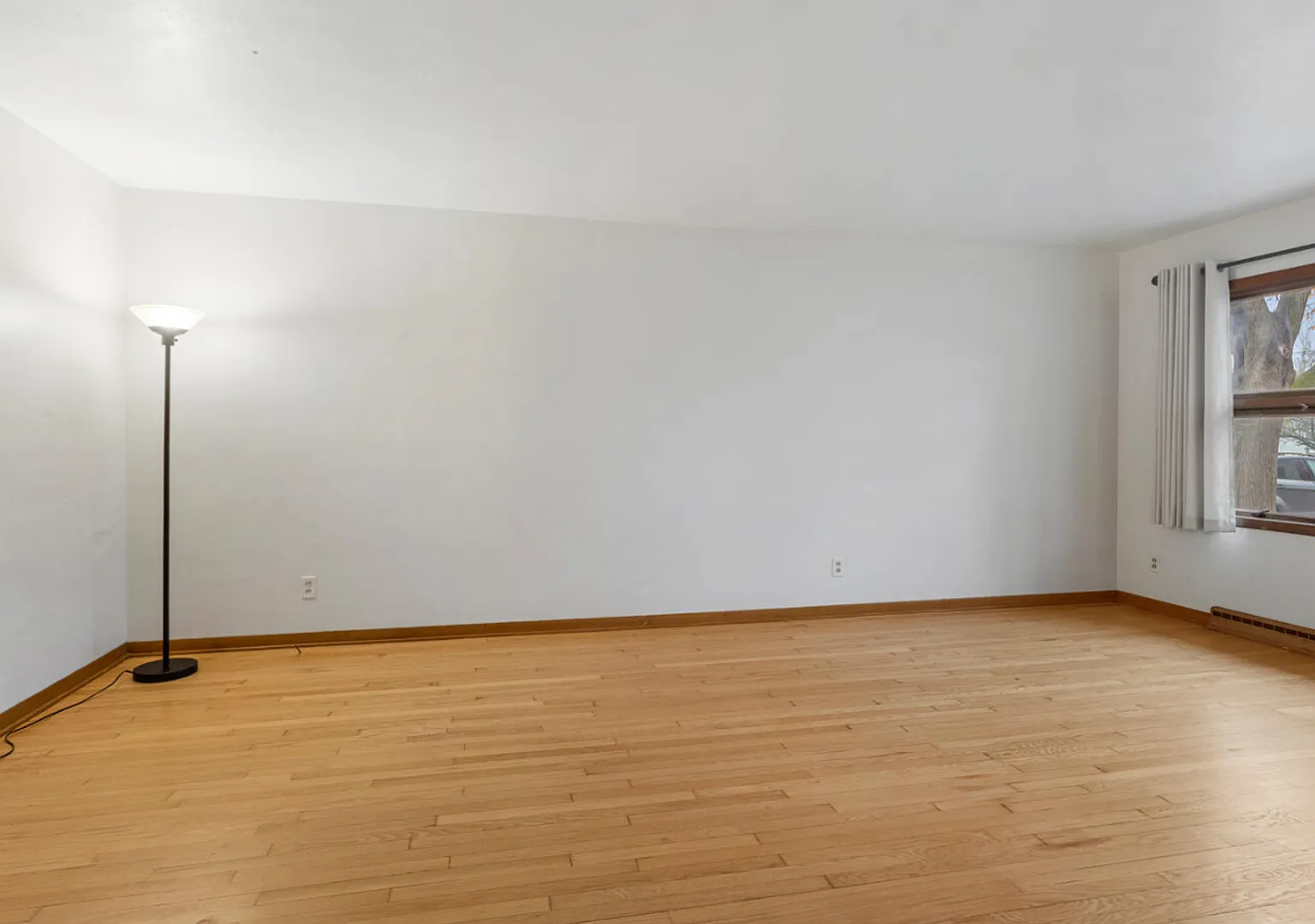 1322 Alms Dr — Photo 3