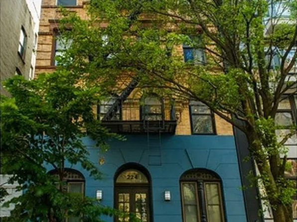 224 E 7th St APT 6, Manhattan, NY 10009