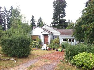 10630 17th Ave NE, Seattle, WA 98125