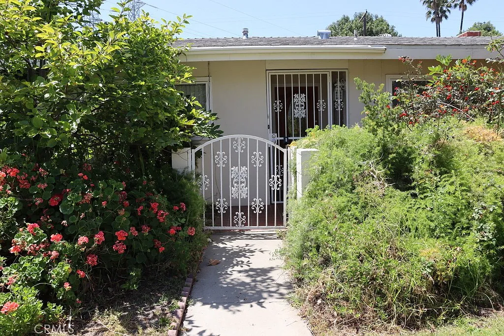 4 bed, 1755 sqft, $3,995 — Photo 4