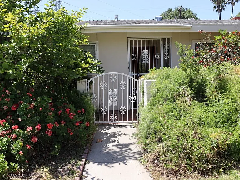 18616 Lassen St — Photo 4