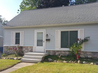 925 40th St SW, Wyoming, MI 49509