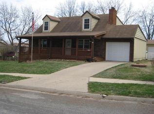 5606 Candleberry Dr, Saint Joseph, MO 64503