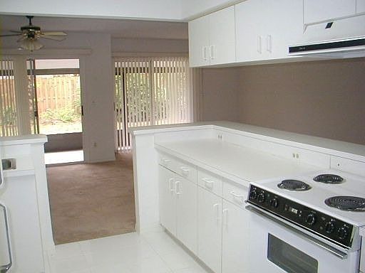 3rd image of 694 NE Wax Myrtle Way