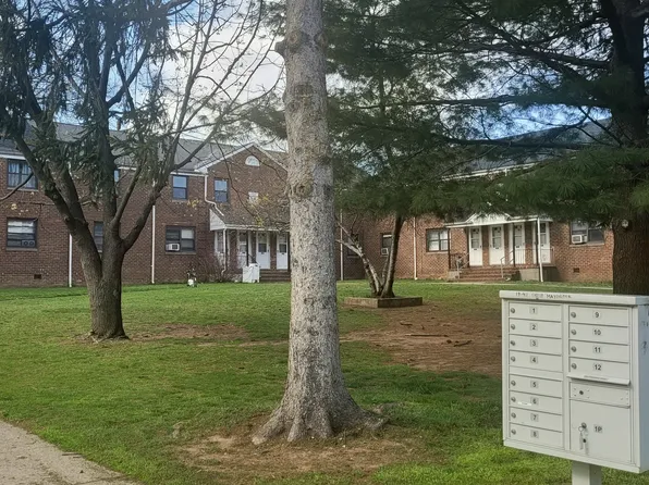 35 Maybrook Dr #A, Maywood, NJ 07607