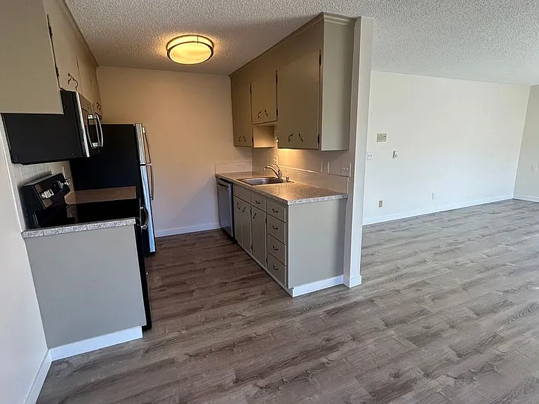 3309 W Government Way — Photo 6