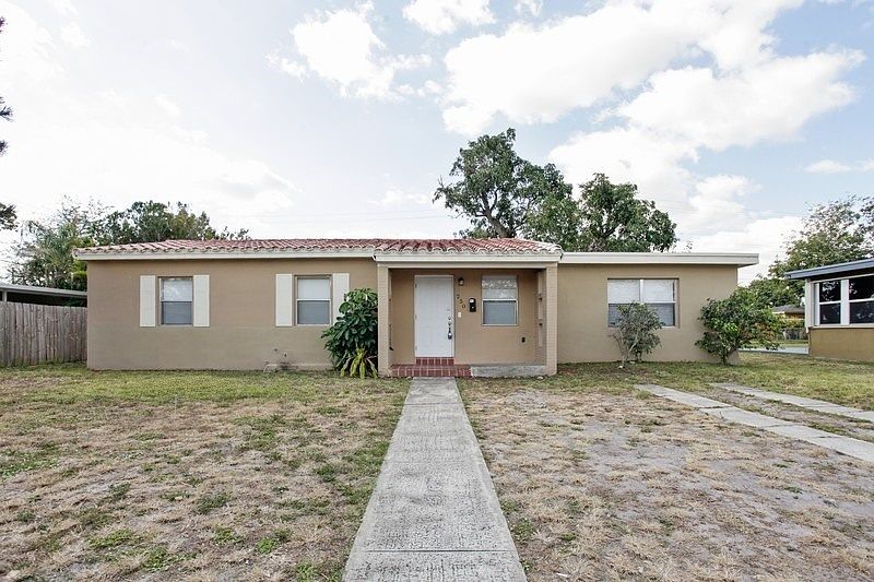 1st image of 250 189th St