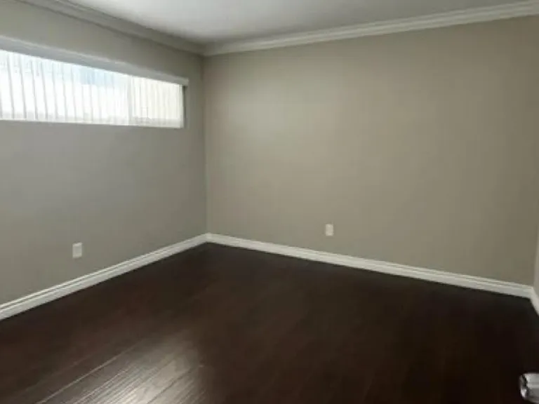 25822 Walnut St #1 — Photo 8