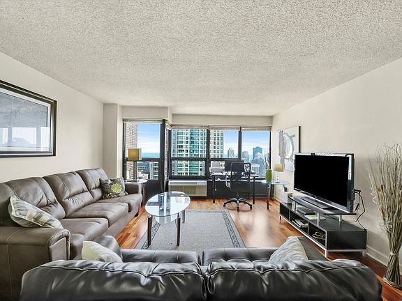 3rd image of 30 E Huron St #5400
