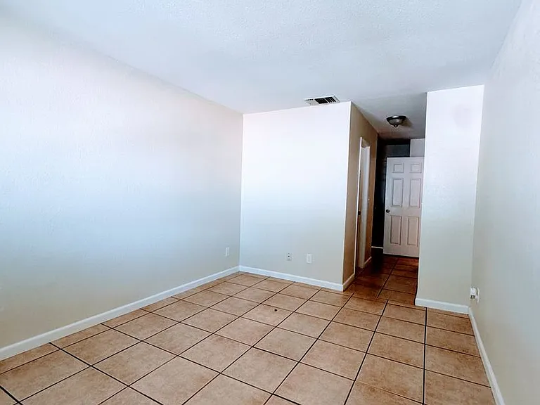 10453 Sierra Crest Dr — Photo 10