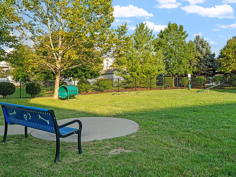 Parkway Lakeside — Photo 42