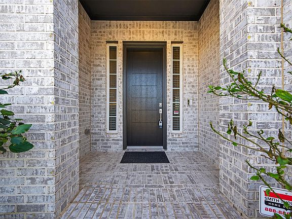 3rd image of 28939 Shady Grove Ln