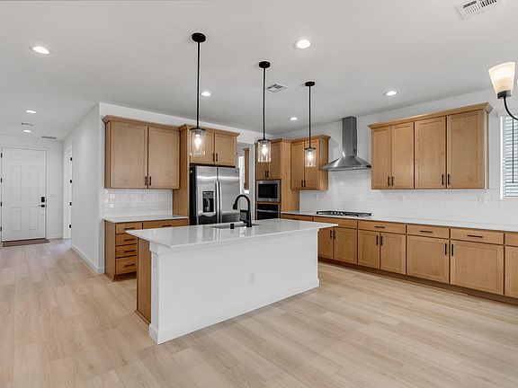 5th image of 3129 Alicia Rd NE