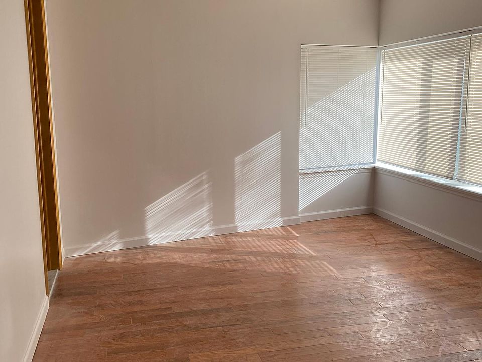 1st image of 143-51 Franklin Ave Floor 1