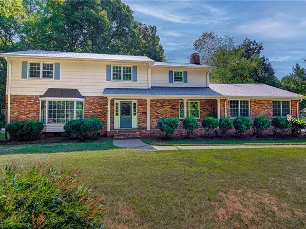 381 Staffordshire Rd, Winston Salem, NC 27104