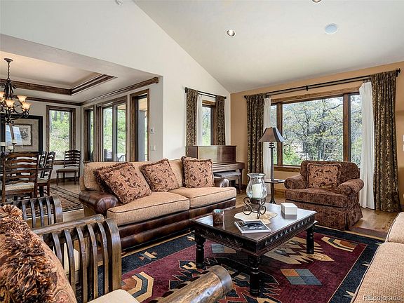 4th image of 598 Forest View Dr