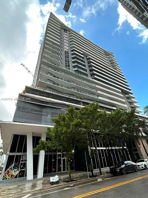 1010 SW 2nd Ave #1606