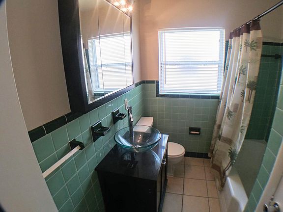 5th image of 403 S Arcturas Ave