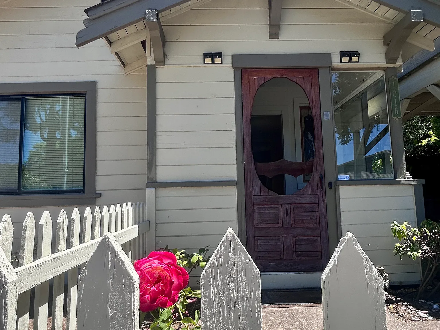 2 bed, 1000 sqft, $3,750 — Photo 2