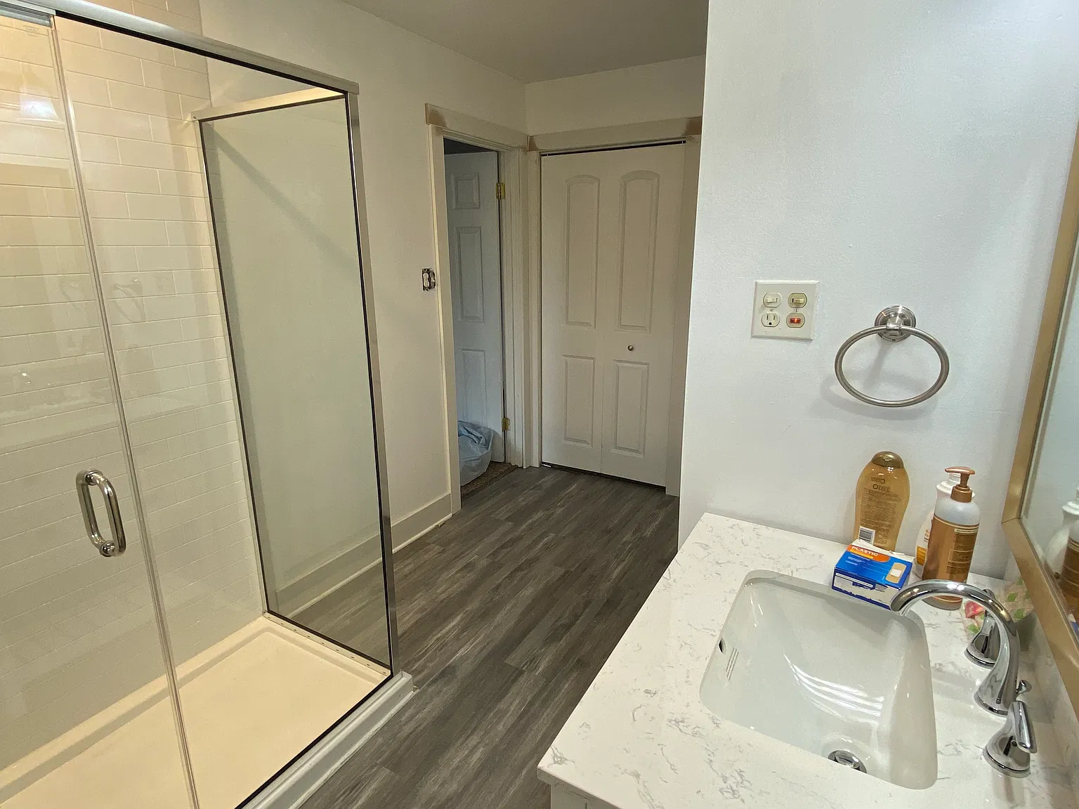3 bed, 2272 sqft, $2,200 — Photo 2