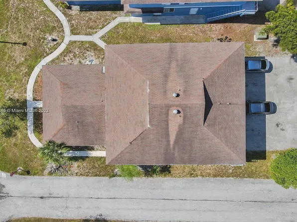 828 E Tiffany Dr APT 1, Mangonia Park, FL 33407