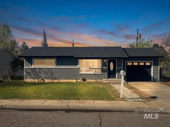 920 E 12 N, Mountain Home, ID 83647
