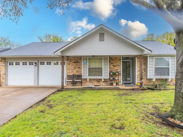 7341 Weatherwood Rd, Fort Worth, TX 76133