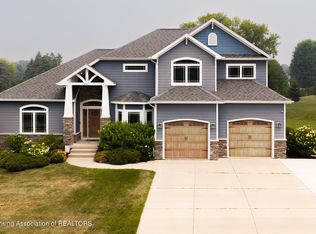 504 Riverwalk Dr, Mason, MI 48854