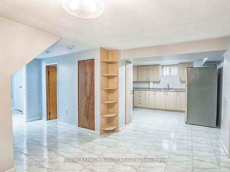 71 Barrymore Rd #BASEMENT — Photo 4