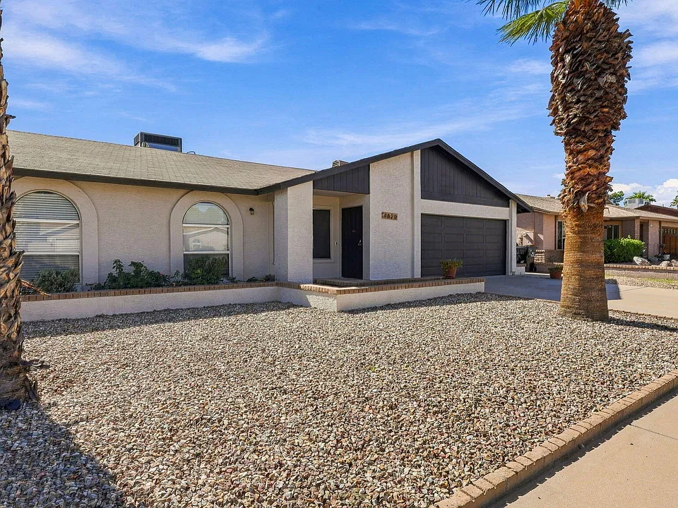 4829 E Olney Dr