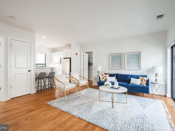 5201 Wisconsin Ave NW APT 306, Washington, DC 20015