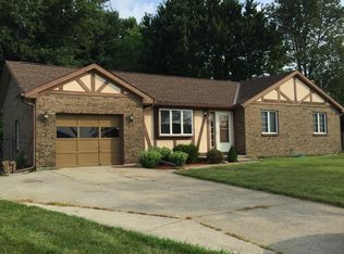 32 Lacresta Dr, Florence, KY 41042