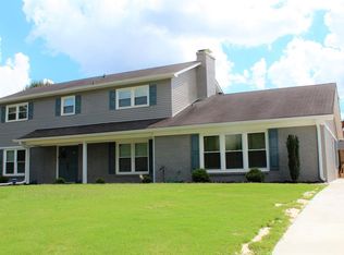 225 Roxie Dr, Florence, AL 35633