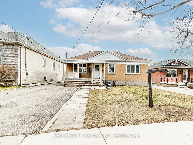 81 Grovedale Ave — Photo 2